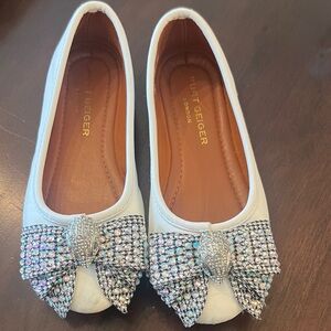 Kurt Geiger White Flats with Sparkling Bow